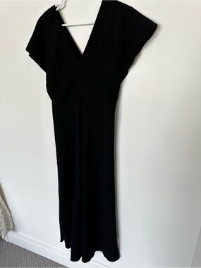 Madewell black cap cape sleeve V neck long dress 2